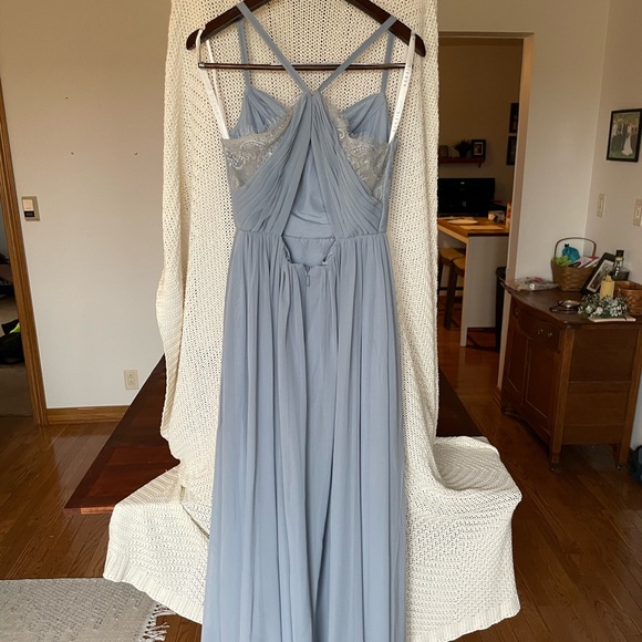 Azazie Leslie - Picture 6 of 7